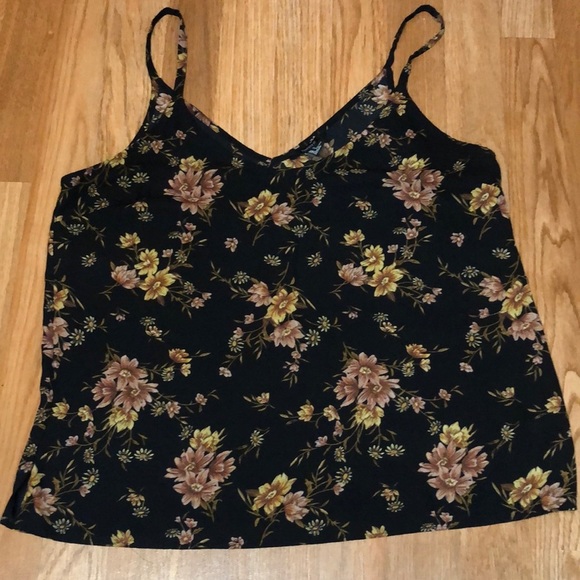 Forever 21 Tops - Forever 21 Women’s Silk/Satin Camisole.  Size L.